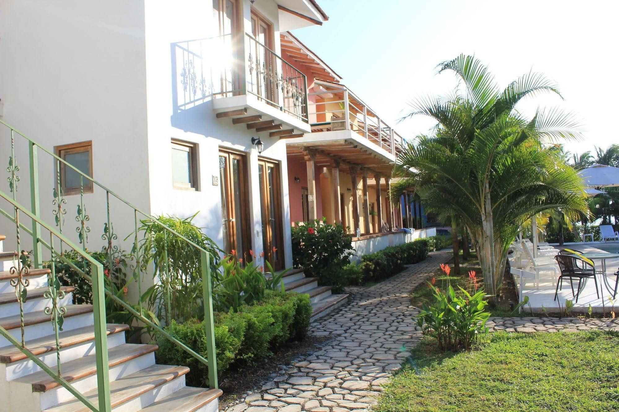 Hotel Punta Franca Jobal エクステリア 写真